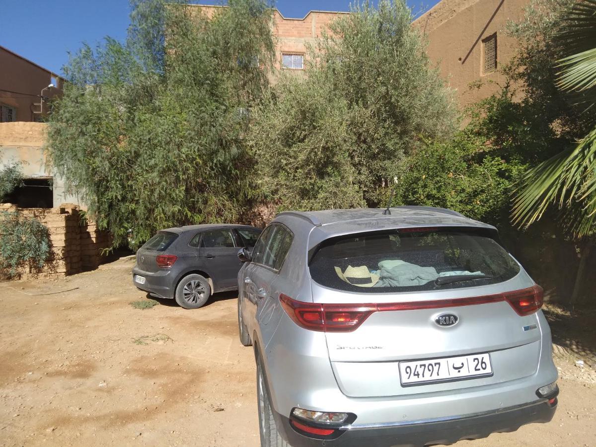 Hotel Et Restaurant Riad Amodou Tinghir Bagian luar foto